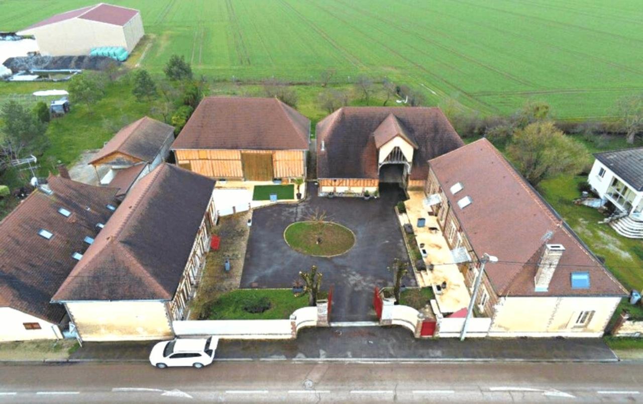Studio Confortable, Parking Et Jardin Buchères Exterior foto
